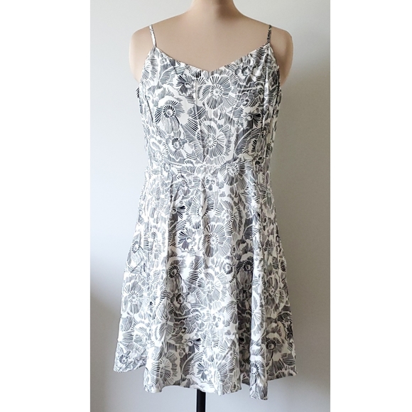 BNWT Old Navy a-line sundress, size XL, black & cream floral - Picture 1 of 8